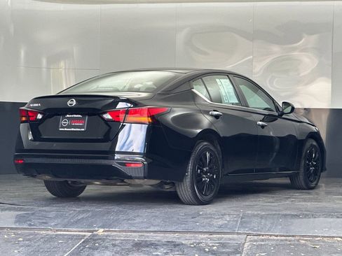 Used 2022 Nissan Altima 2.5 S image 3