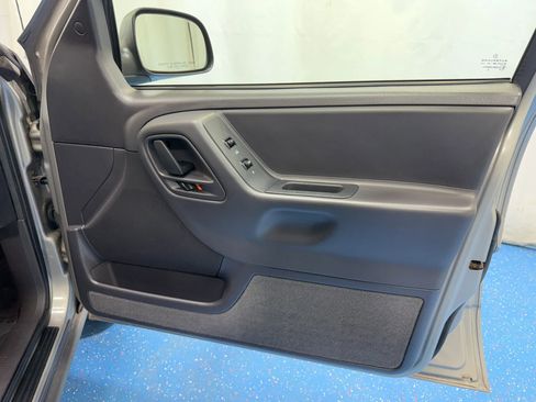 Used 2001 Jeep Grand Cherokee Laredo image 27