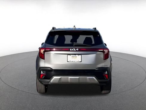 Used 2025 Kia Seltos S image 12