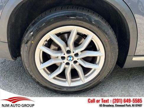 Used 2020 BMW X5 xDrive40i w/ Premium Package AWD/4WD image 14