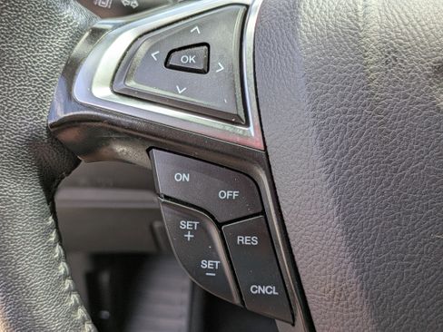 Used 2024 Ford Edge Titanium AWD/4WD image 21