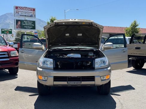 Used 2004 Toyota 4Runner Limited AWD/4WD image 2