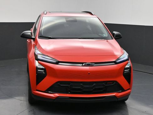 New 2027 Chevrolet Bolt RS w/ Technology Package FWD image 2