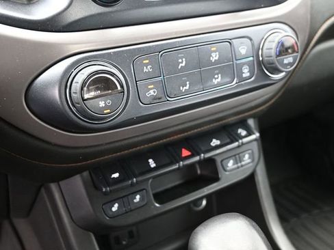 Used 2022 GMC Canyon AT4 w/ Trailering Package image 34