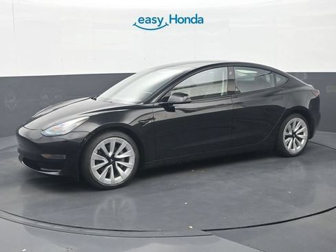 Used 2022 Tesla Model 3 Long Range AWD/4WD image 4