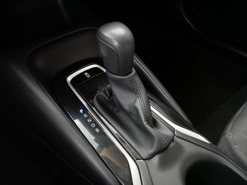 Used 2025 Toyota Corolla LE image 24