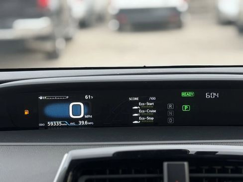 Used 2020 Toyota Prius XLE w/ Preferred Accessory Package image 22