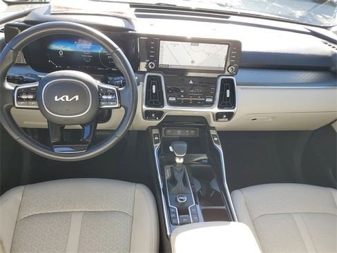 Certified 2023 Kia Sorento SX image 12