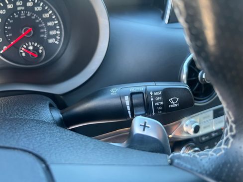 Used 2018 Kia Stinger GT2 image 11