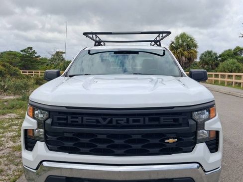Used 2023 Chevrolet Silverado 1500 W/T w/ Trailering Package AWD/4WD image 3