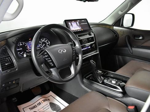 Used 2023 INFINITI QX80 Premium Select w/ All-Season Package image 13