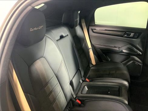 Certified 2022 Porsche Cayenne Turbo GT AWD/4WD image 23