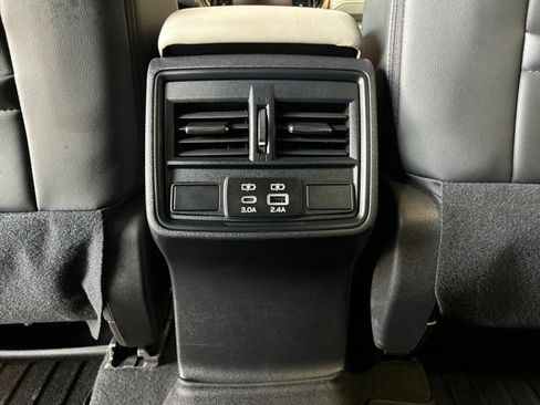 Used 2026 Subaru Forester Premium AWD/4WD image 27