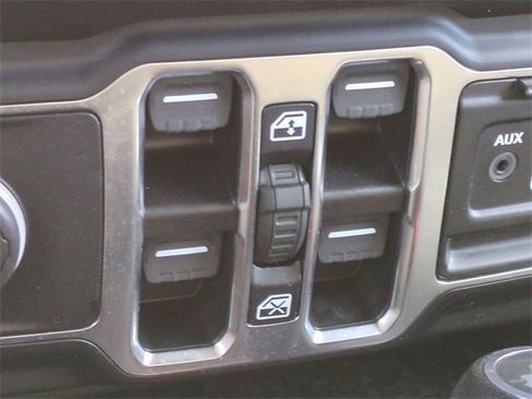 Used 2021 Jeep Wrangler Unlimited Sahara w/ Safety Group image 26