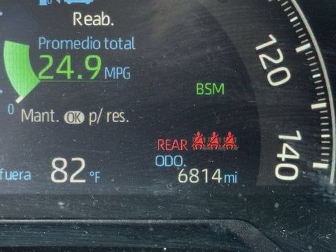 Used 2025 Toyota RAV4 XLE Premium FWD image 16