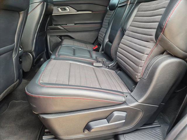 Used 2025 Ford Explorer ST-Line w/ Premium Package RWD image 19