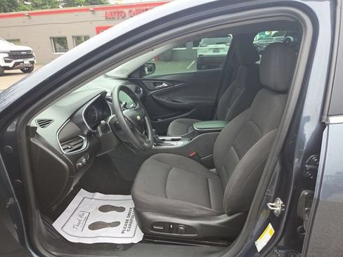 Used 2021 Chevrolet Malibu LT FWD image 9