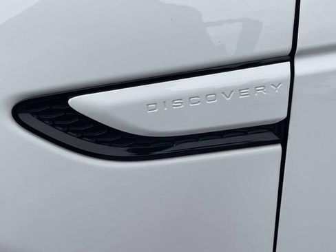 Used 2023 Land Rover Discovery Sport SE R-Dynamic AWD/4WD image 7