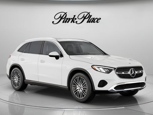 Used 2026 Mercedes-Benz GLC 300 image 33