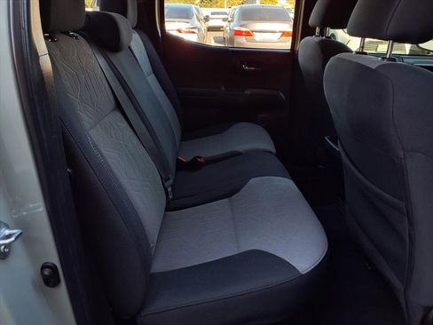 Certified 2023 Toyota Tacoma TRD Off-Road image 23