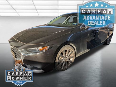 Certified 2023 MAZDA MAZDA3 s FWD image 4