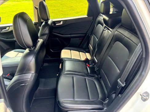 Used 2022 Ford Escape SEL w/ Technology Package image 36