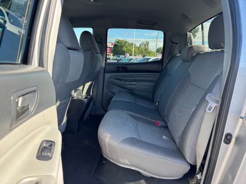 Used 2015 Toyota Tacoma 4x4 Double Cab image 16
