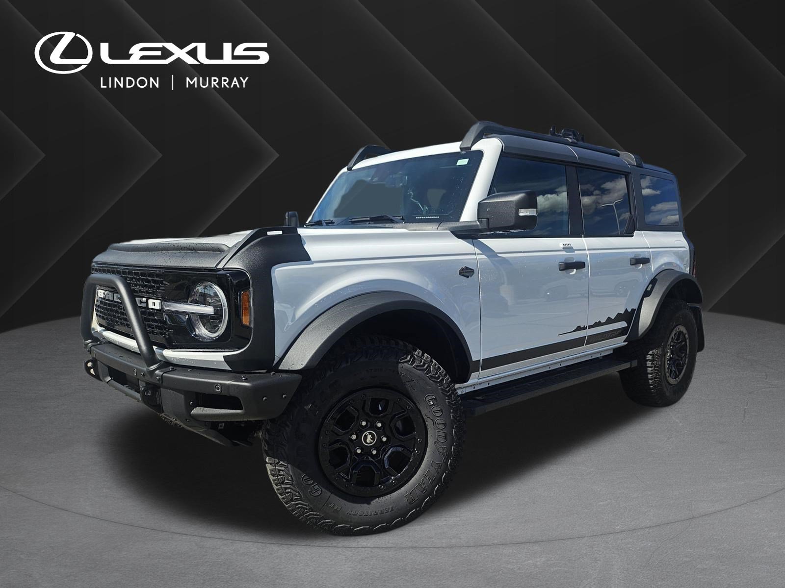 Used 2023 Ford Bronco Wildtrak AWD/4WD image 1