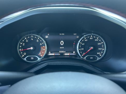 Used 2023 Jeep Renegade Trailhawk AWD/4WD image 24