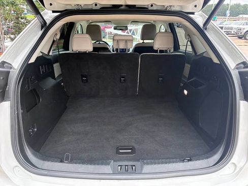 Used 2021 Ford Edge Titanium FWD image 10