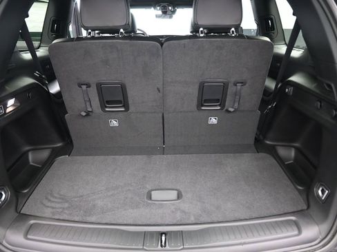 New 2025 Jeep Grand Cherokee L Altitude image 12