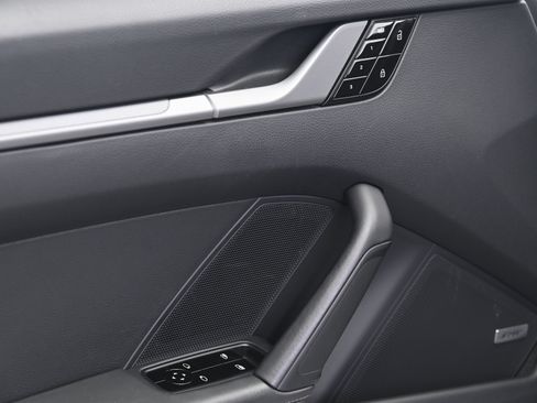 Used 2020 Porsche 911 Carrera S image 23