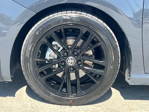 Used 2025 Toyota Camry SE image 24