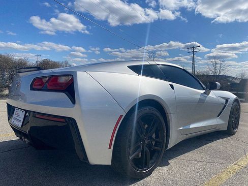 Used 2017 Chevrolet Corvette 2d Coupe Stingray w/ 3LT Preferred Equipment Group image 9
