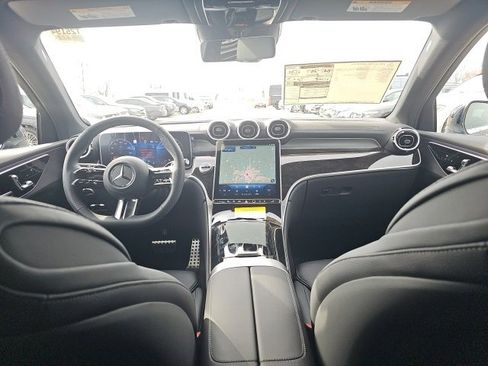 New 2025 Mercedes-Benz GLC 350e 4MATIC image 5