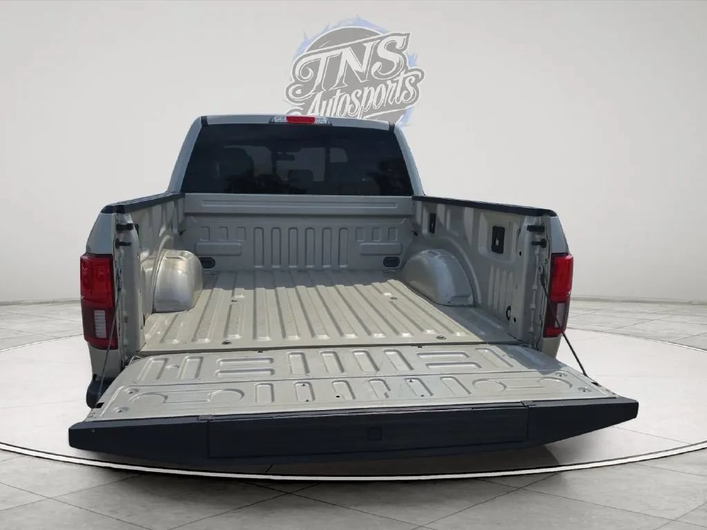 Used 2018 Ford F150 Lariat w/ Equipment Group 502A Luxury AWD/4WD image 9