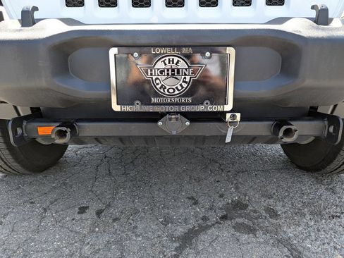 Used 2023 Jeep Wrangler Sport AWD/4WD image 50