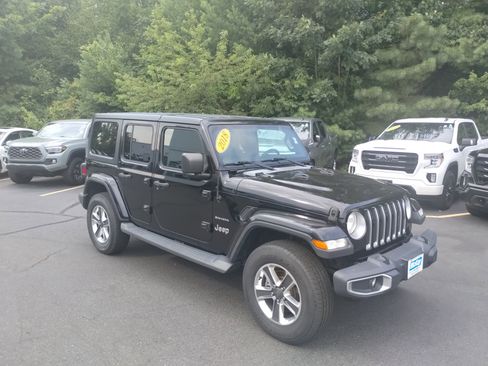 Used 2018 Jeep Wrangler Unlimited Sahara w/ Cold Weather Group image 1