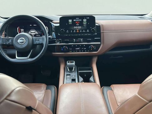 Used 2023 Nissan Pathfinder Platinum w/ Cargo Package FWD image 22