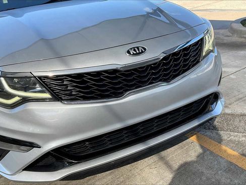 Used 2020 Kia Optima LX image 28