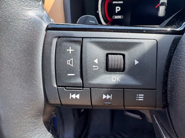 Used 2021 Nissan Rogue Platinum AWD/4WD image 19