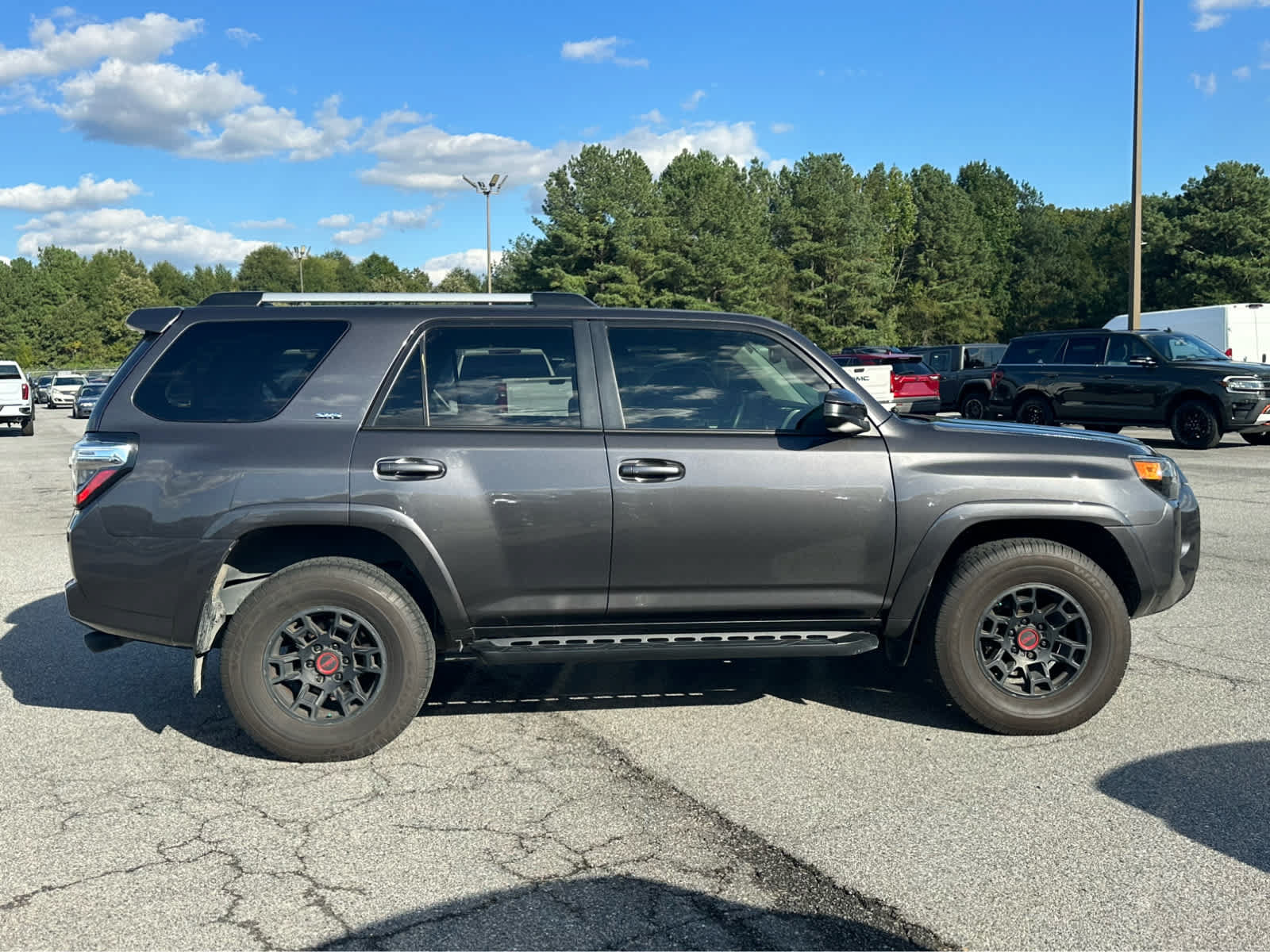 Used 2022 Toyota 4Runner SR5 w/ TRD Black Wheel Package (TMS) AWD/4WD image 6