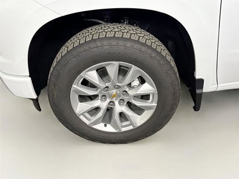 New 2026 Chevrolet Silverado 1500 Custom AWD/4WD image 21