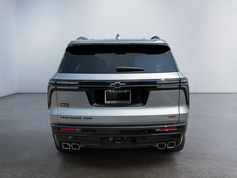 Used 2024 Chevrolet Traverse RS w/ LPO, Floor Liner Package AWD/4WD image 4