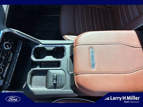 Used 2024 GMC Sierra 2500 Denali Ultimate image 15