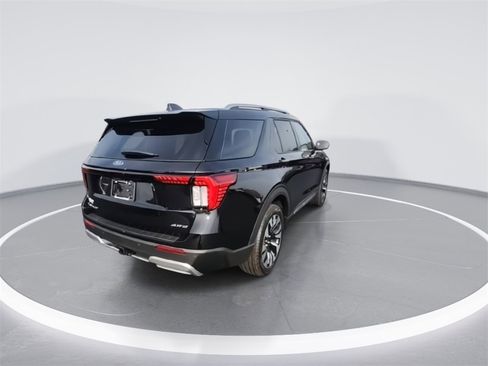 New 2026 Ford Explorer Platinum w/ LUX Leather Package image 8
