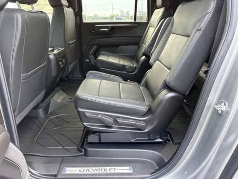 New 2026 Chevrolet Suburban LT w/ Comfort Package AWD/4WD image 10