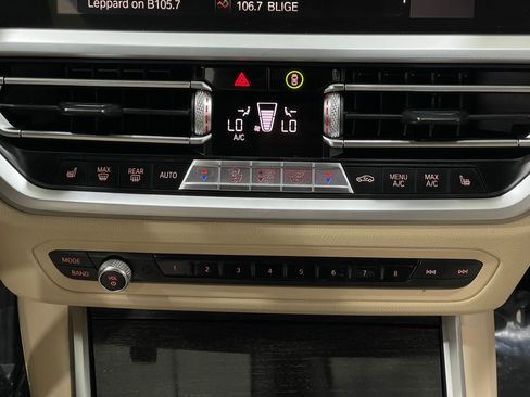 Used 2020 BMW 330i Sedan w/ Convenience Package image 25