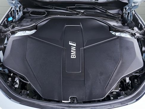 Used 2024 BMW i7 eDrive50 w/ M Sport Package image 83