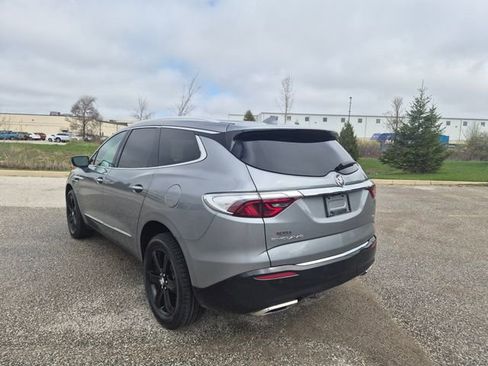 Used 2024 Buick Enclave Essence w/ Experience Buick Package FWD image 7